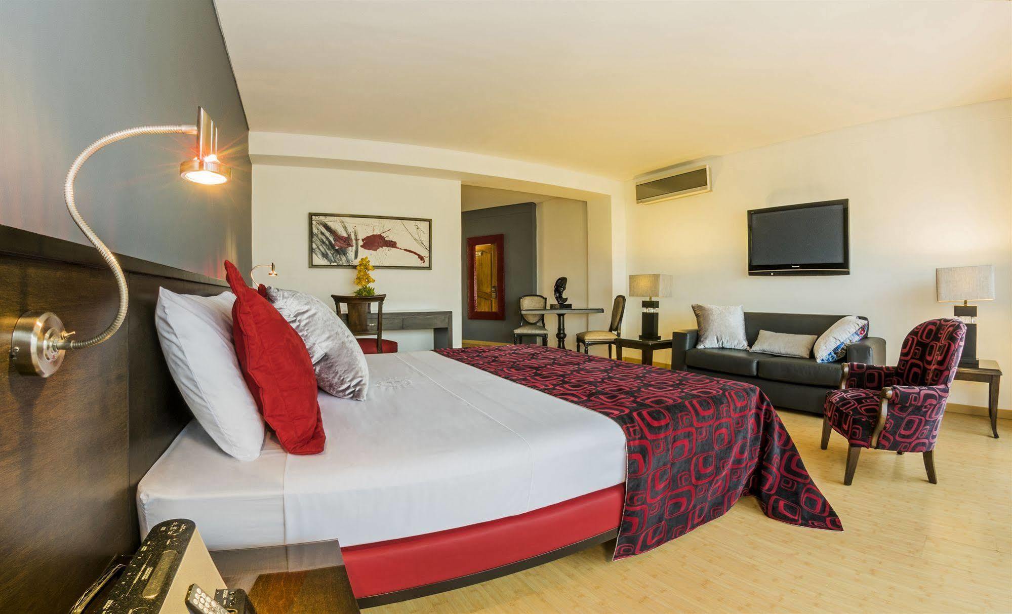 Hotel Egina Medellin Luaran gambar